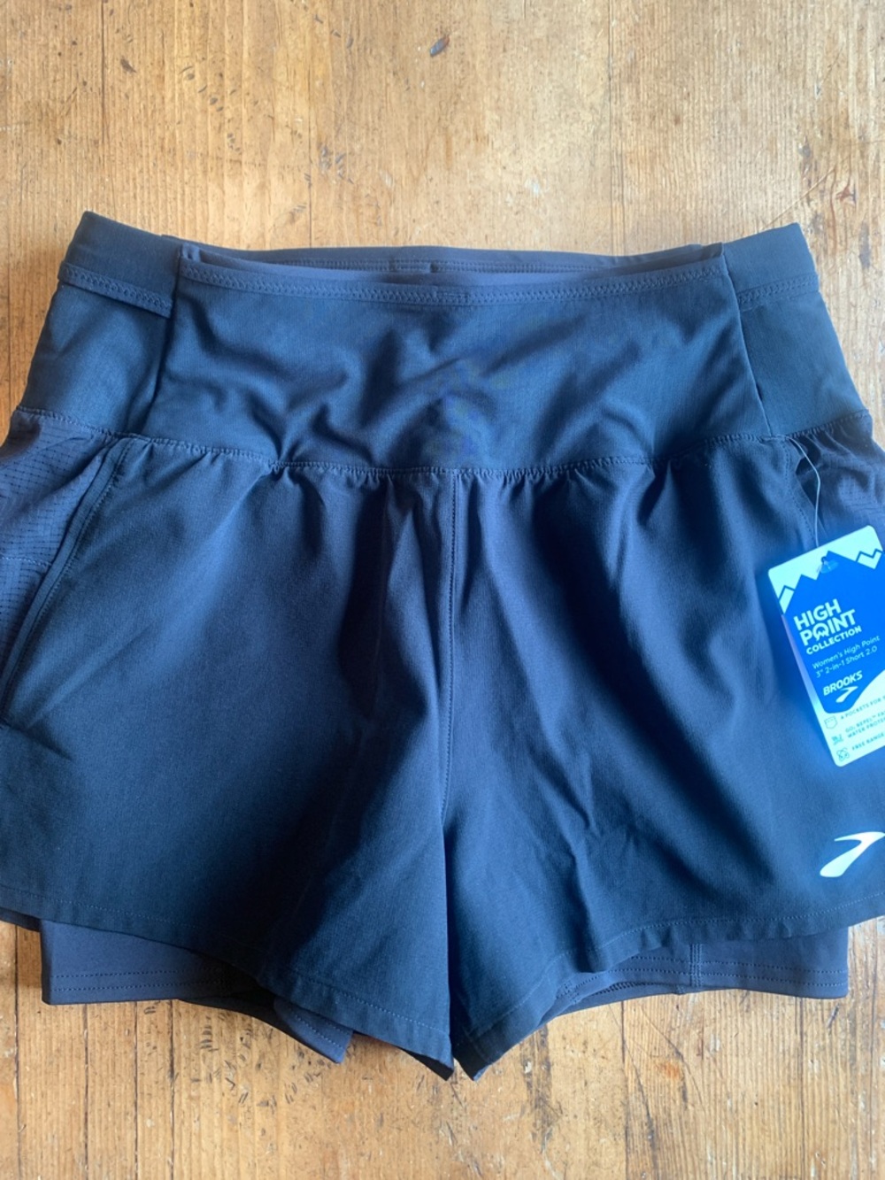 Brooks Black Women’s Athletic Running Shorts - Picture 13 of 16